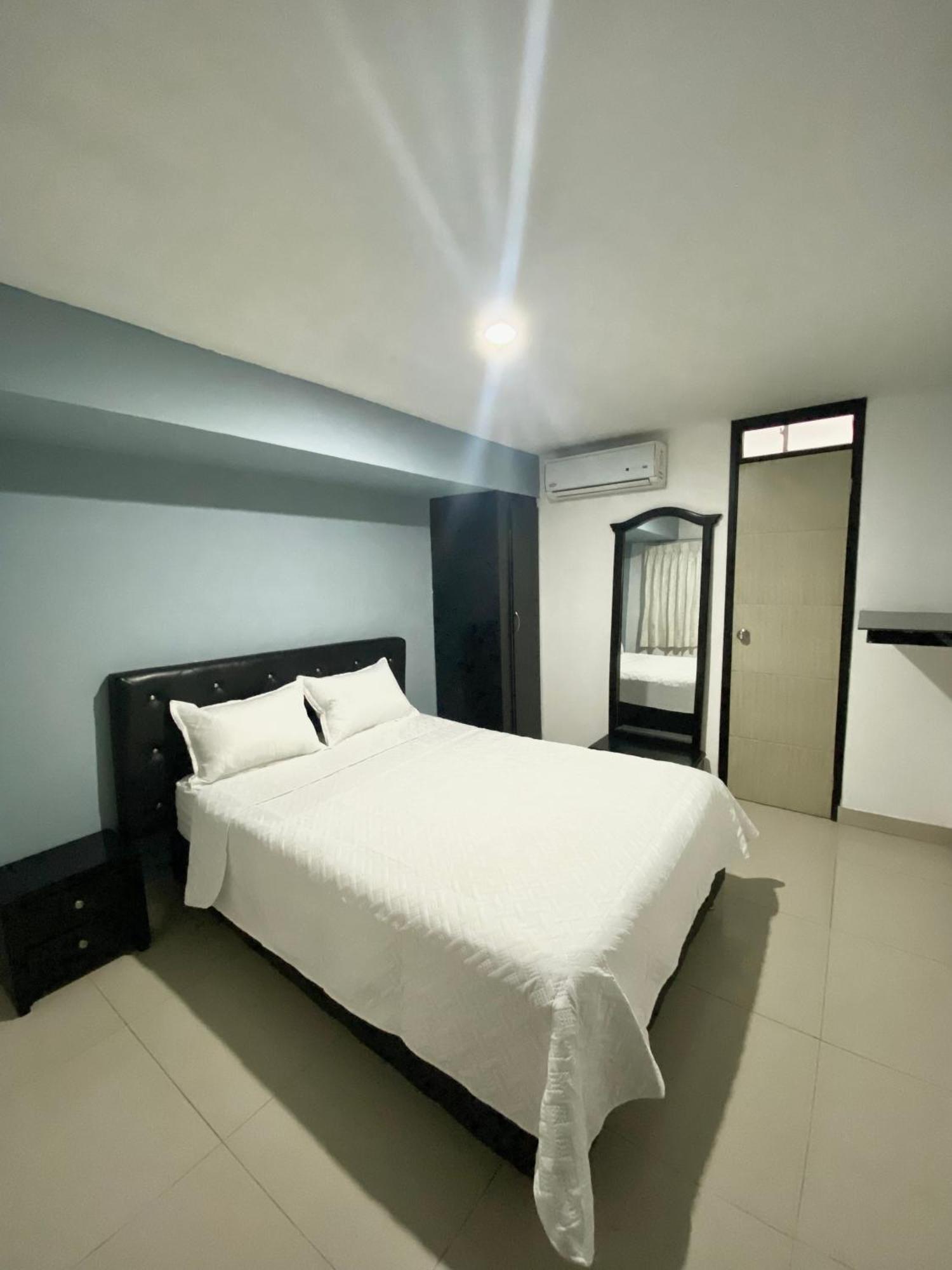 Hotel Estefania Princess 84 바랑키야 외부 사진